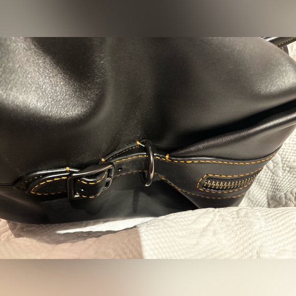 Coach Duffle Bag - Picture 6 of 8